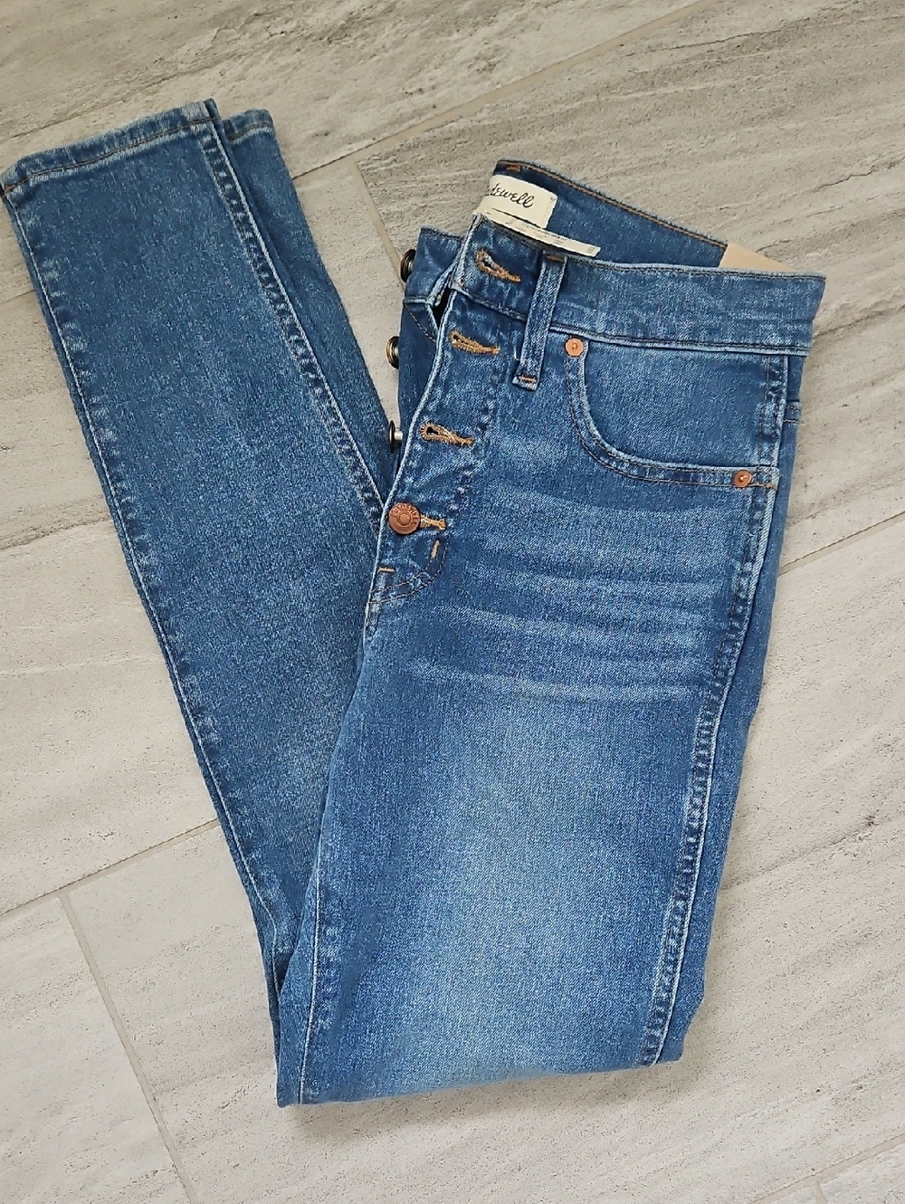 Madewell Skinny Jeans in Medium Blue Wash